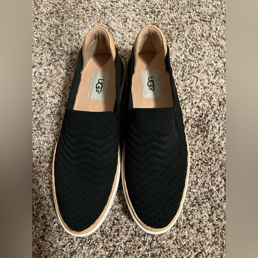 UGG slip on sneaker